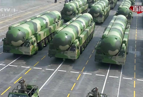 上?；垓v分享閱兵圖片