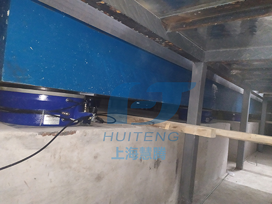 上海慧騰4套FABREEKA空氣彈簧開始安裝啦！